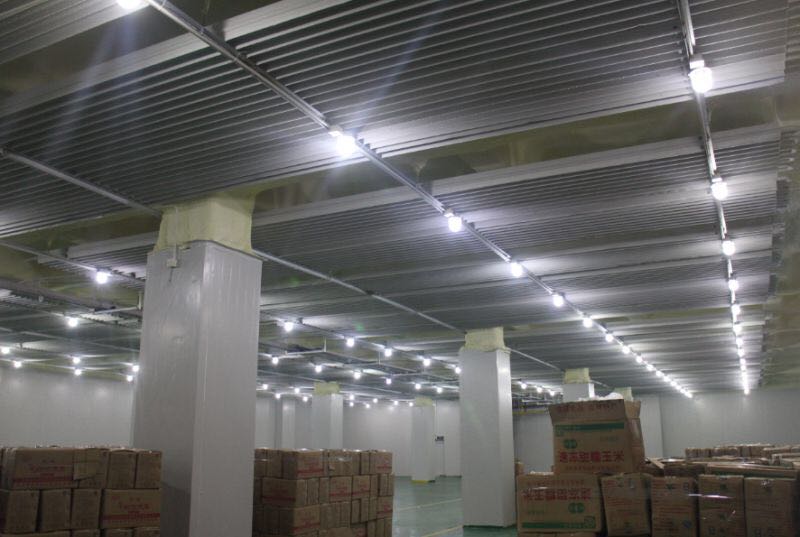 開冉制冷為上?？蛻艚ㄔ煲粋€800平海鮮冷凍庫案例